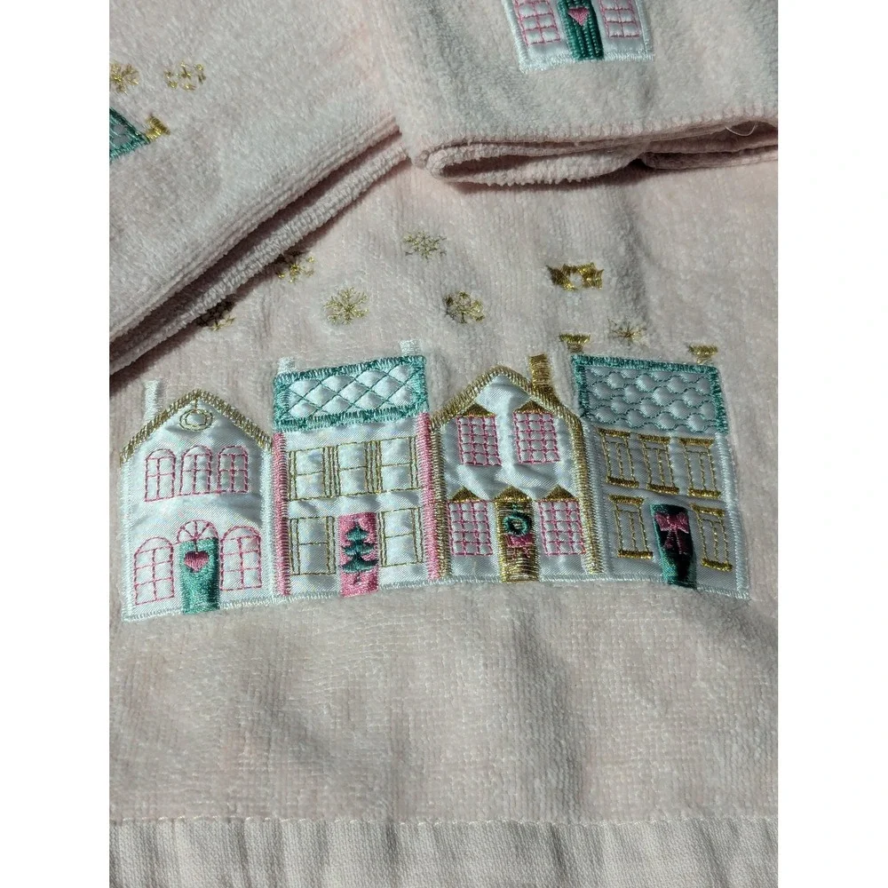 Vintage 1980's Pink Christmas Towel Set by R.A. Briggs